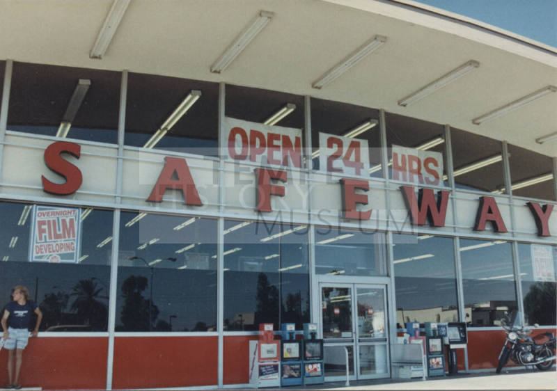 Safeway Marketplace - 926 East Broadway Road - Tempe, Arizona