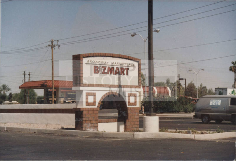Broadway Marketplace - Bizmart - 917 East Broadway Road - Tempe, Arizona
