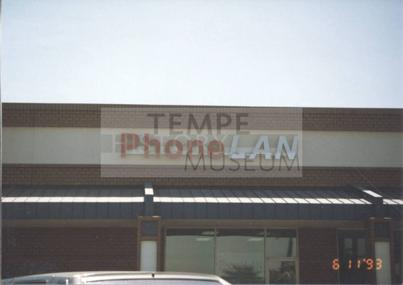 Phone Lan, 937 East Broadway Road, Tempe, Arizona
