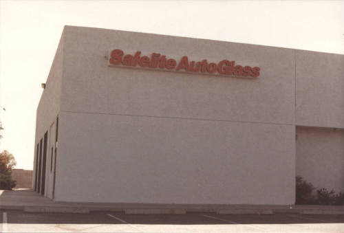 Safelite Auto Glass, 937 East Broadway Road, Tempe, Arizona