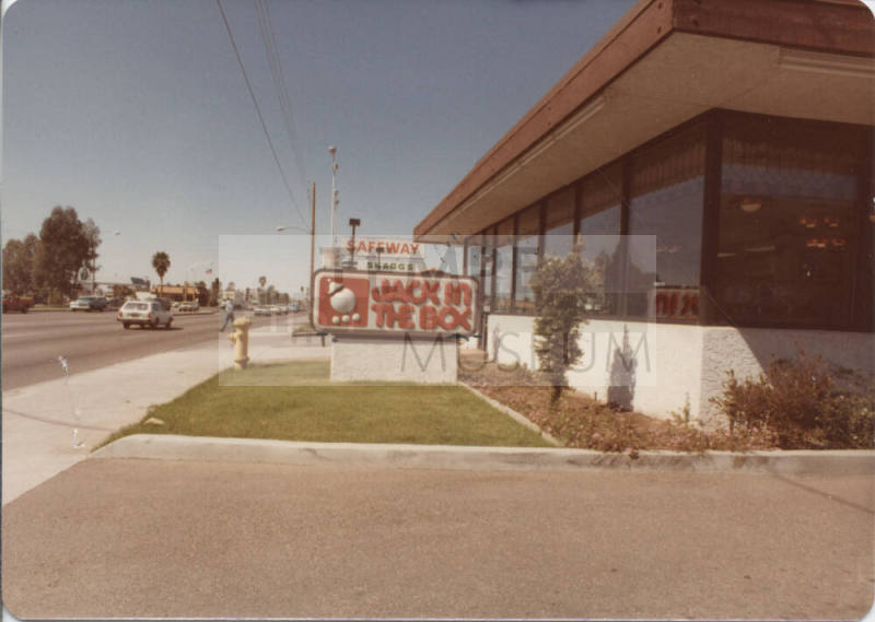 Jack in the Box Restuarant, 942 E. Broadway Road, Tempe, Arizona