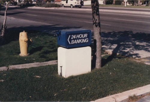 Mera Bank, 1005 E. Broadway Road, Tempe, Arizona