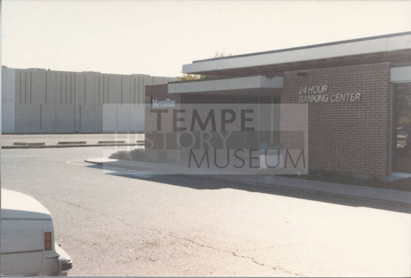 Mera Bank, 1005 E. Broadway Road, Tempe, Arizona