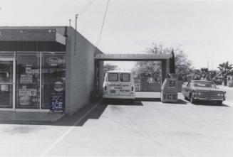 Palo Verde Liquors,1025 W Broadway Road, Tempe, Arizona