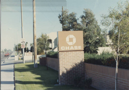 Chase Manhatten Bank - 1105 East Broadway Road - Tempe, Arizona