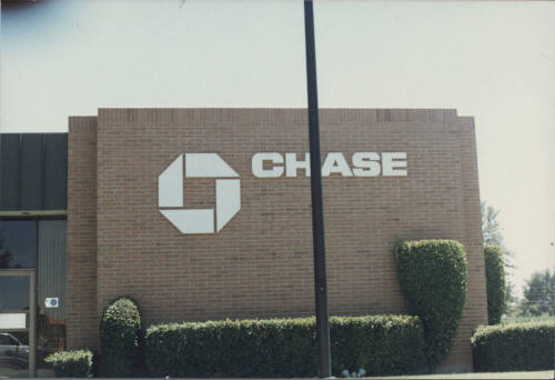 Chase Manhatten Bank - 1105 East Broadway Road - Tempe, Arizona