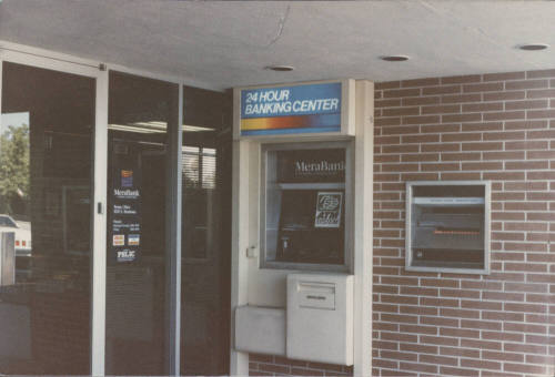 Mera Bank - 1005 East Broadway Road - Tempe, Arizona