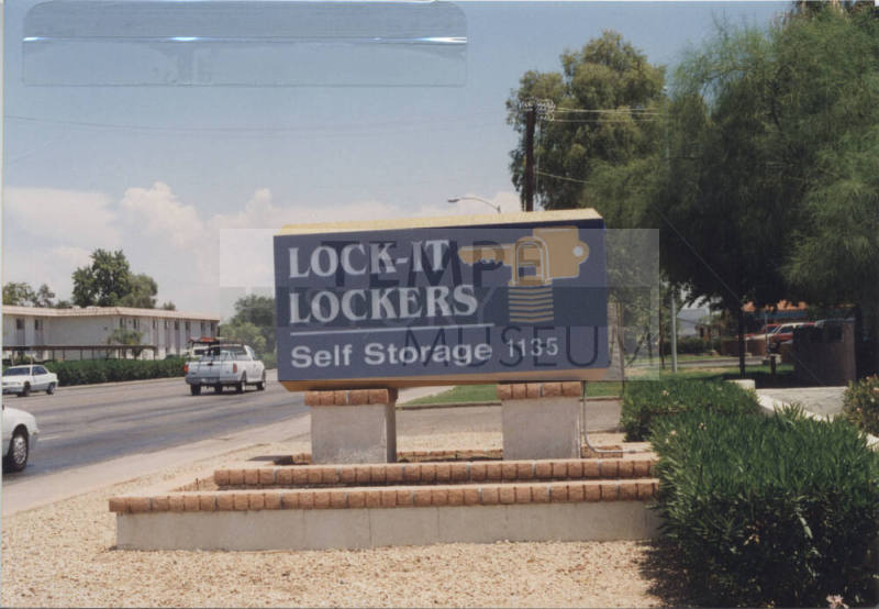 Lock-It Lockers Self Storage - 1135 West Broadway Road - Tempe, Arizona