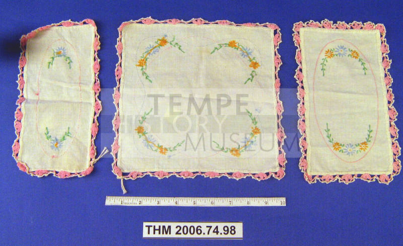 Antimaccassar Set