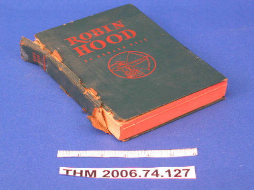 The Merry Adventures of Robin Hood of Great Renown in Nottinghamshire by Howard Pyle