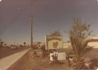 Brewskis - 1858 East Apache Boulevard, Tempe, Arizona
