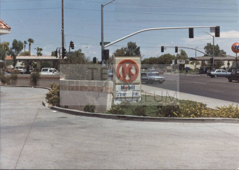 Circle K Store - 1406 West Broadway Road - Tempe, Arizona