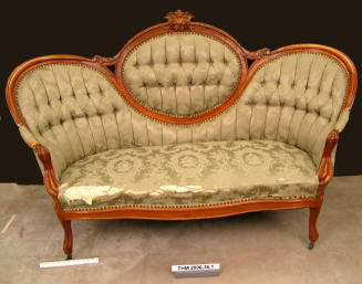 Medallion Sofa