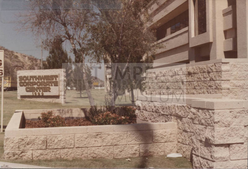 Southwest Corporate Center, 1600 W. Broadway Road, Tempe, Arizona
