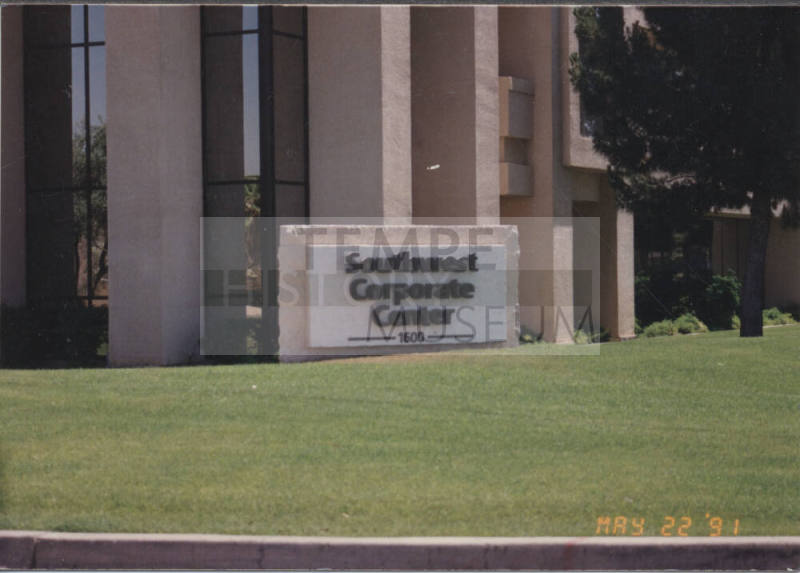 Southwest Corporate Center, 1600 W. Broadway Road, Tempe, Arizona