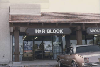 H & R Block - 1751 East Broadway Road - Tempe, Arizona