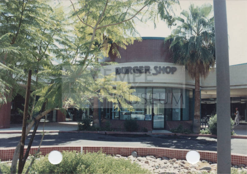 Lenny's Burger Shop - 1845 East Broadway Road - Tempe, Arizona