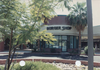 Lenny's Burger Shop - 1845 East Broadway Road - Tempe, Arizona