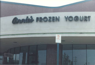 Annie's Frozen Yogurt - 1845 East Broadway Road - Tempe, Arizona