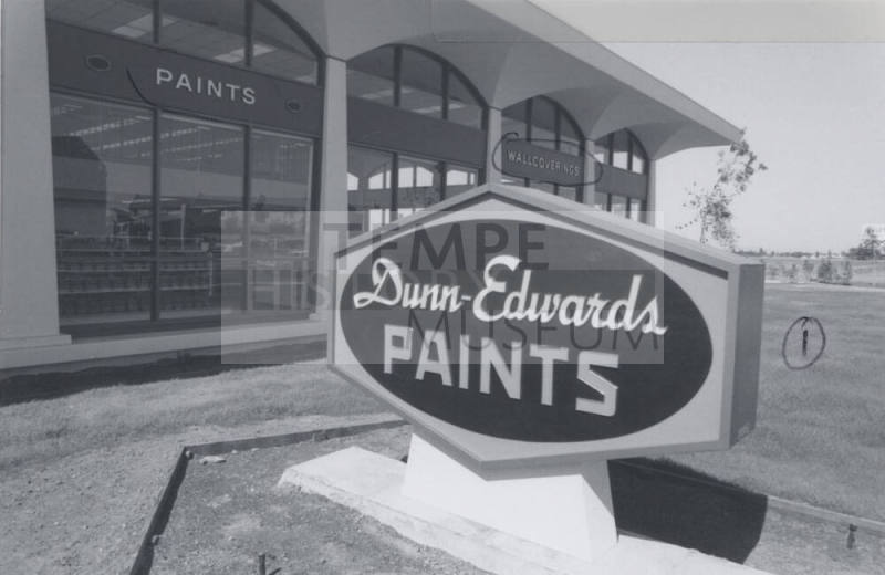 Dunn-Edwards Paints - 1872 East Broadway Road - Tempe, Arizona