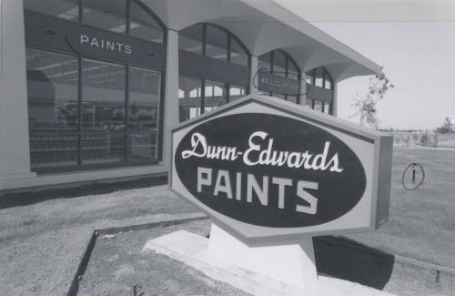 Dunn-Edwards Paints - 1872 East Broadway Road - Tempe, Arizona