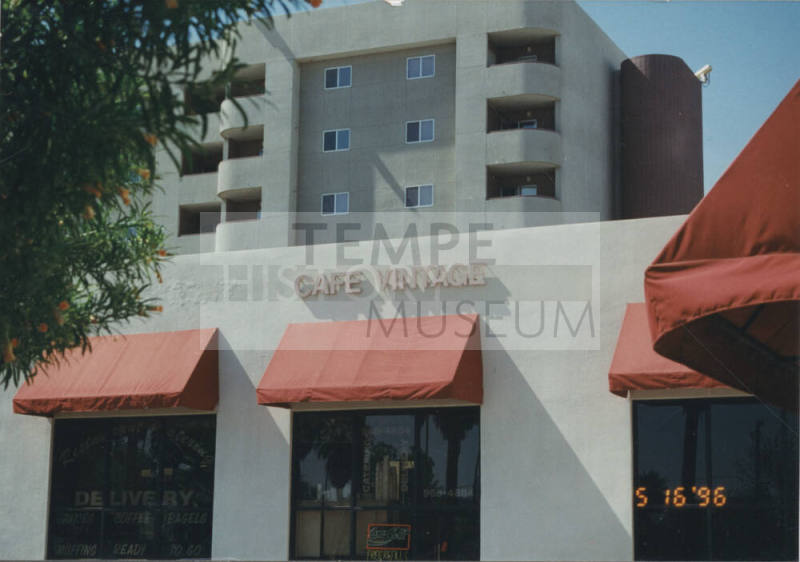 Café Vintage Restaurant - 570 S. College Avenue - Tempe, Arizona