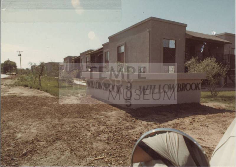 Willowbrook Apartments - 905 S. Dorsey Lane - Tempe, Arizona