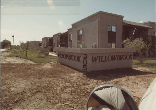 Willowbrook Apartments - 905 S. Dorsey Lane - Tempe, Arizona
