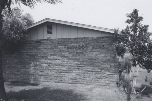 Kenwood Arms Apartments - 1000  S. Dorsey Lane - Tempe, Arizona