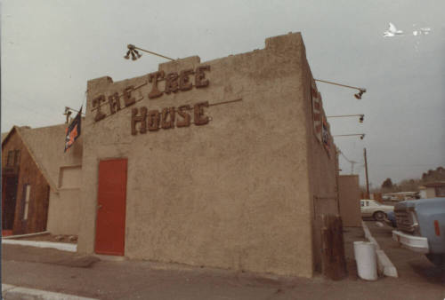 The Tree House Travern - 1890 East Apache Boulevard, Tempe, Arizona