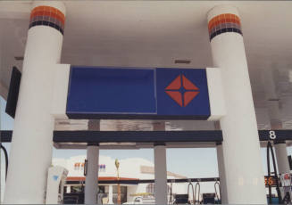 AM PM Arco Gas Station - 550 W. Elliot Road - Tempe, Arizona