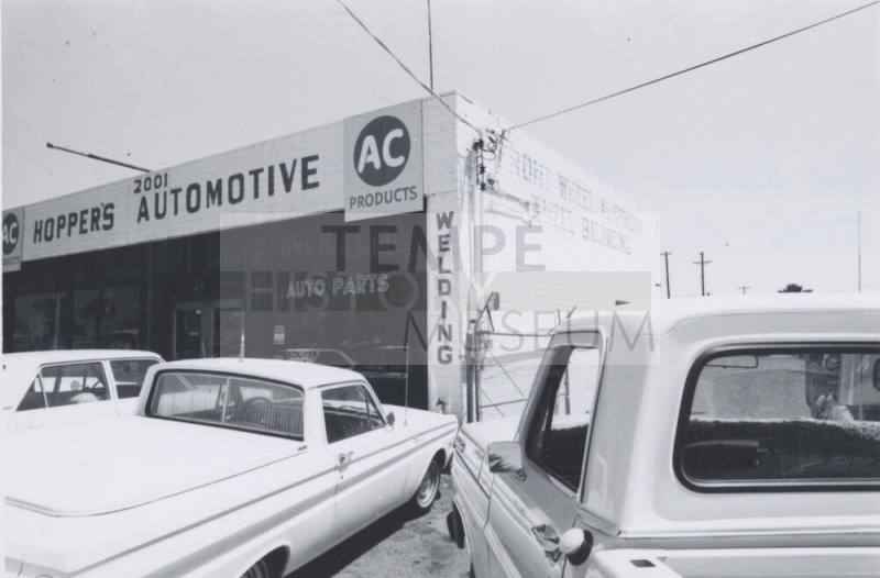 Hooper's Automotive - 2001 East Apache Boulevard, Tempe, Arizona