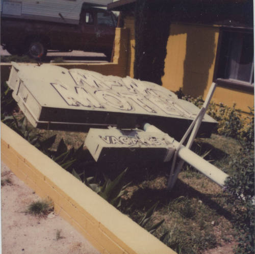 M-M Motel - 2010 East Apache Boulevard, Tempe, Arizona