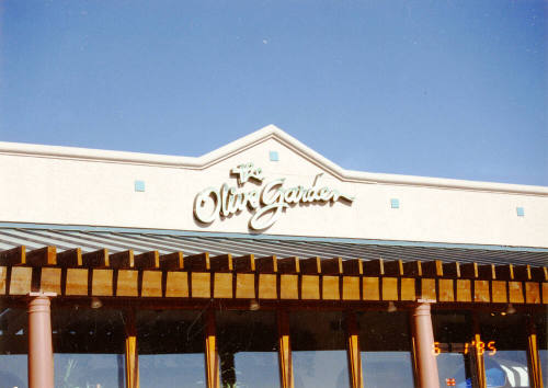 The Olive Garden Italian Restaurant - 1010 West Elliot Road - Tempe, Arizona