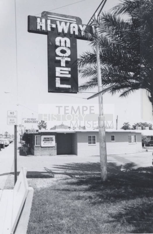 Hi Way Motel - 2019 East Apache Boulevard, Tempe, Arizona