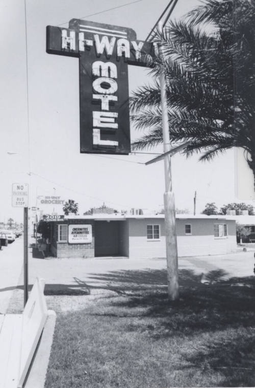 Hi Way Motel - 2019 East Apache Boulevard, Tempe, Arizona