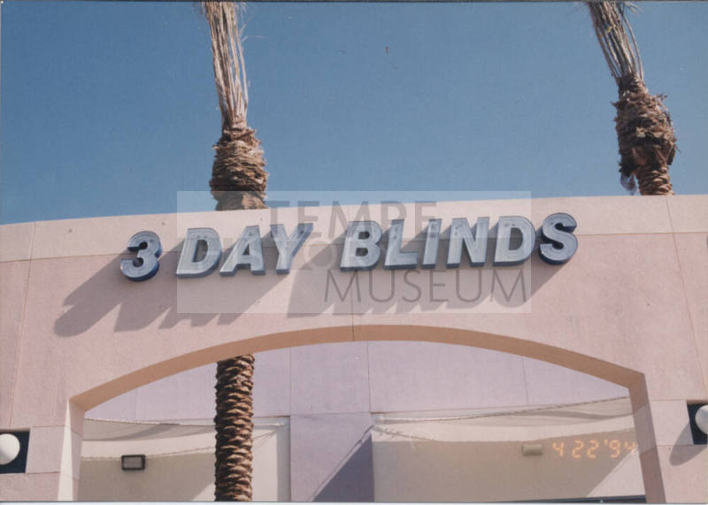 Three Day Blinds - 1140 West Elliot Road - Tempe, Arizona