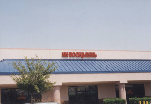 Half Price Books - 1245 West Elliot Road - Tempe, Arizona
