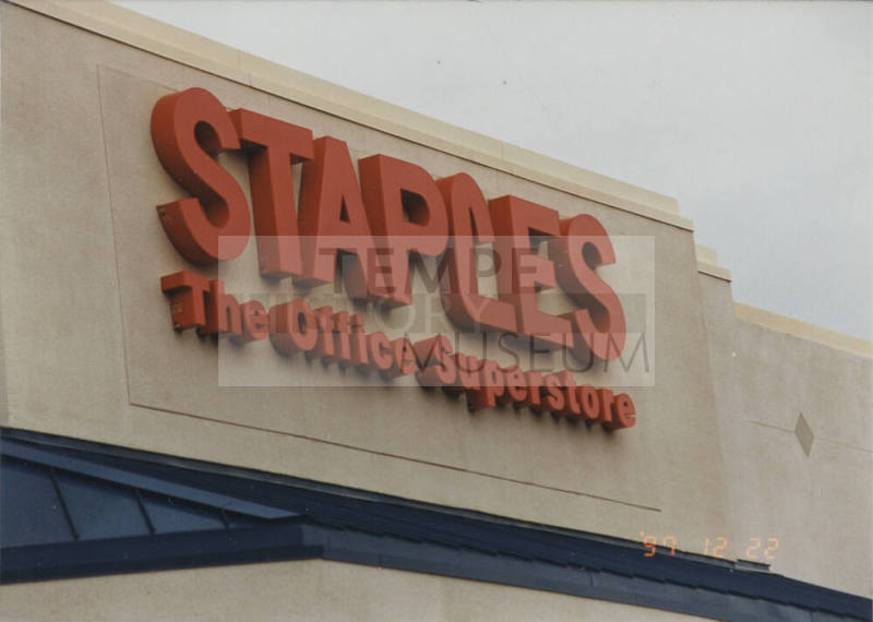 Staples Office Supply - 1275 West Elliot Road - Tempe, Arizona