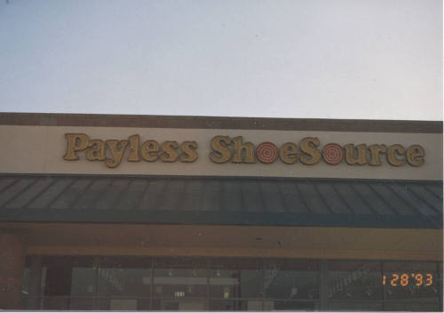 Payless Shoe Source - 1320 West Elliot Road - Tempe, Arizona