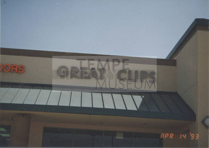 Great Clips - 1320 West Elliot Road - Tempe, Arizona