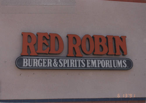 Red Robin Burger and Spirits Emporiums - 1375 West Elliot Road - Tempe, Arizona