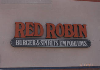 Red Robin Burger and Spirits Emporiums - 1375 West Elliot Road - Tempe, Arizona