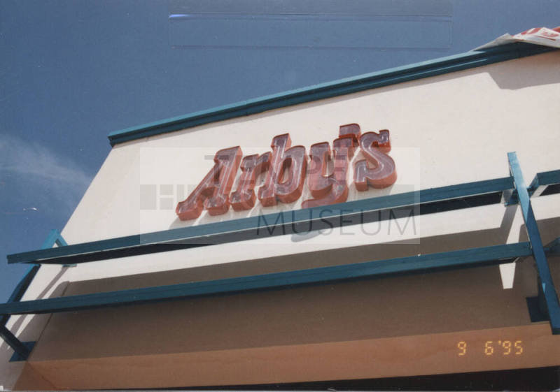 Arby's Restaurant - 1392 West Elliot Road - Tempe, Arizona