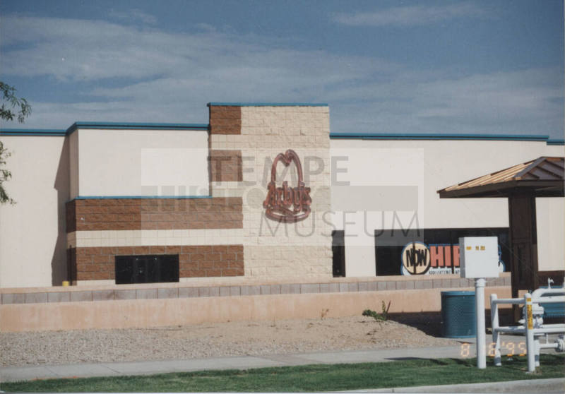Arby's Restaurant - 1392 West Elliot Road - Tempe, Arizona