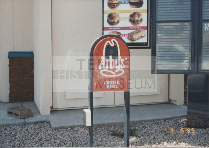 Arby's Restaurant - 1392 West Elliot Road - Tempe, Arizona