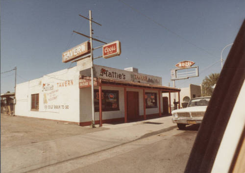 Hatties's Place Tavern - 2029 East Apache Boulevard, Tempe, Arizona