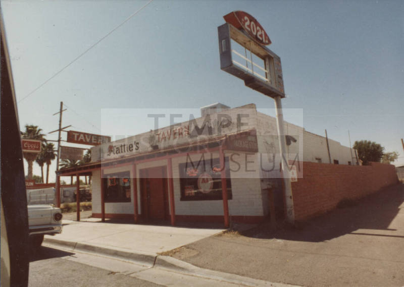 Hatties's Place Tavern - 2029 East Apache Boulevard, Tempe, Arizona