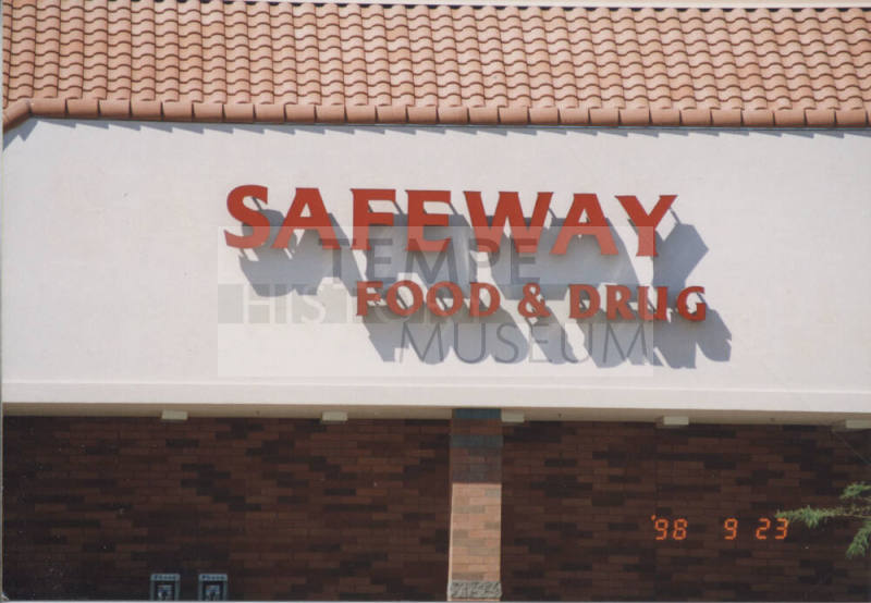 Safeway Food and Drug - 1515 East Elliot Road - Tempe, Arizona
