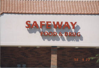 Safeway Food and Drug - 1515 East Elliot Road - Tempe, Arizona
